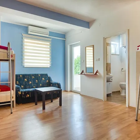 Hostel Step2 *